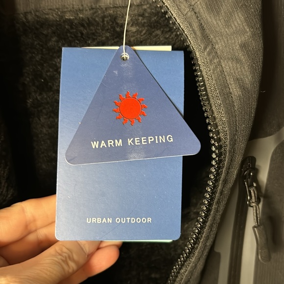 Men’s Medium Pooluly Faux Fur Lined Winter Jacket NWT - Picture 3 of 14